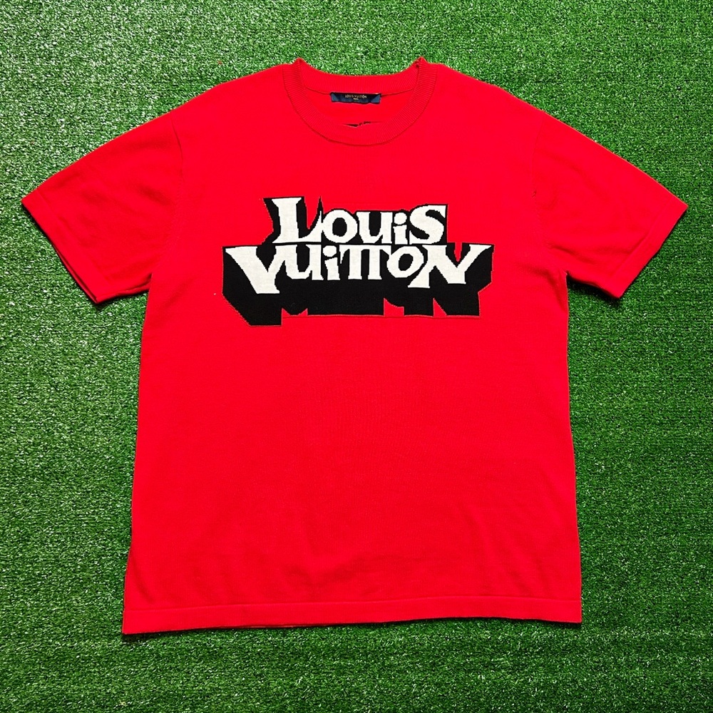 Men’s Louis Vuitton Red Graphic Short Sleeve T-Shirt Size Large